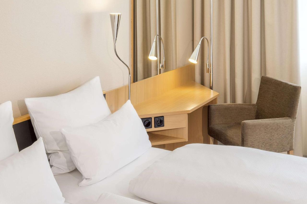 Nh Muenchen Messe Hotel Eksteriør billede