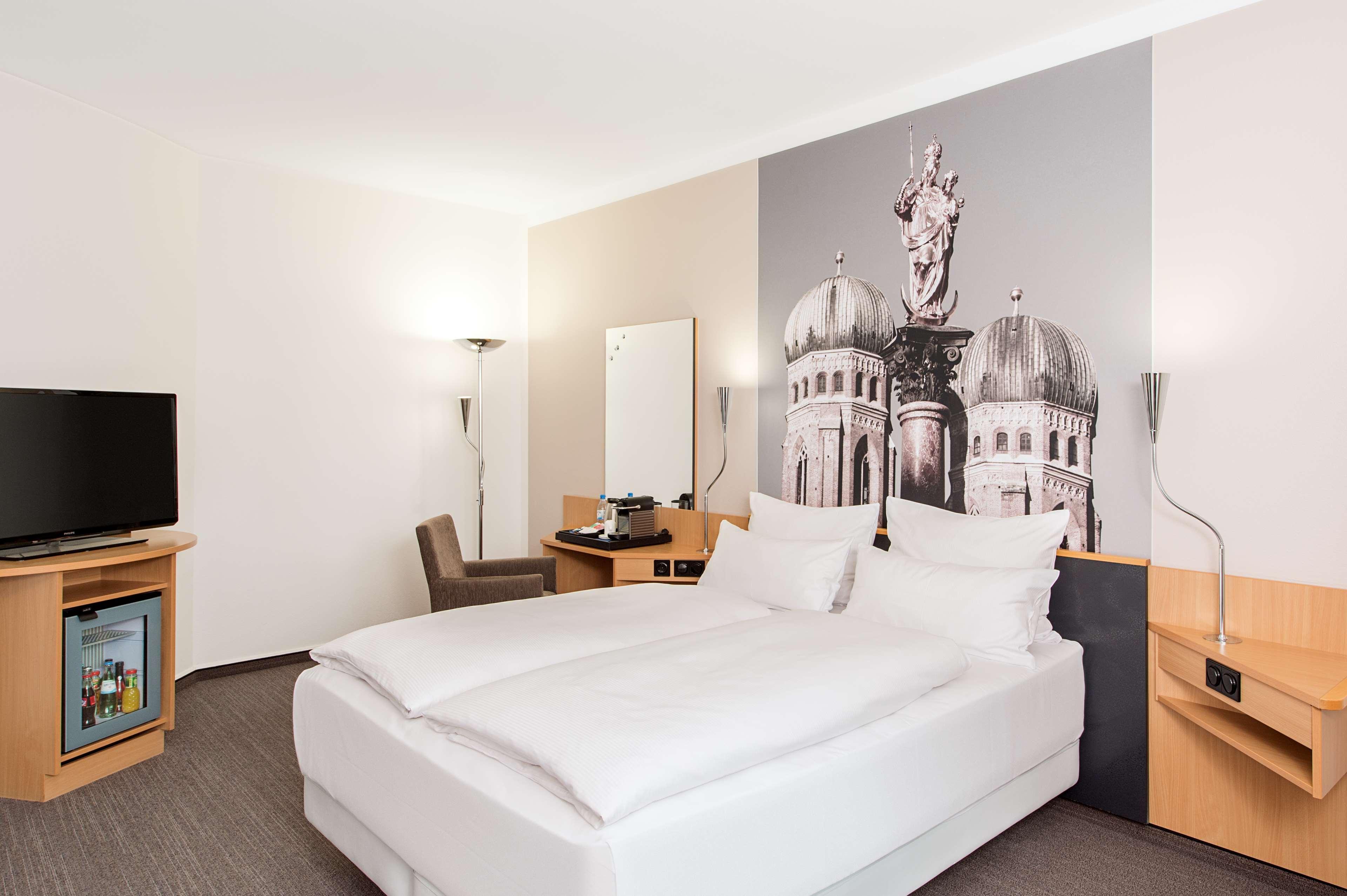 Nh Muenchen Messe Hotel Eksteriør billede