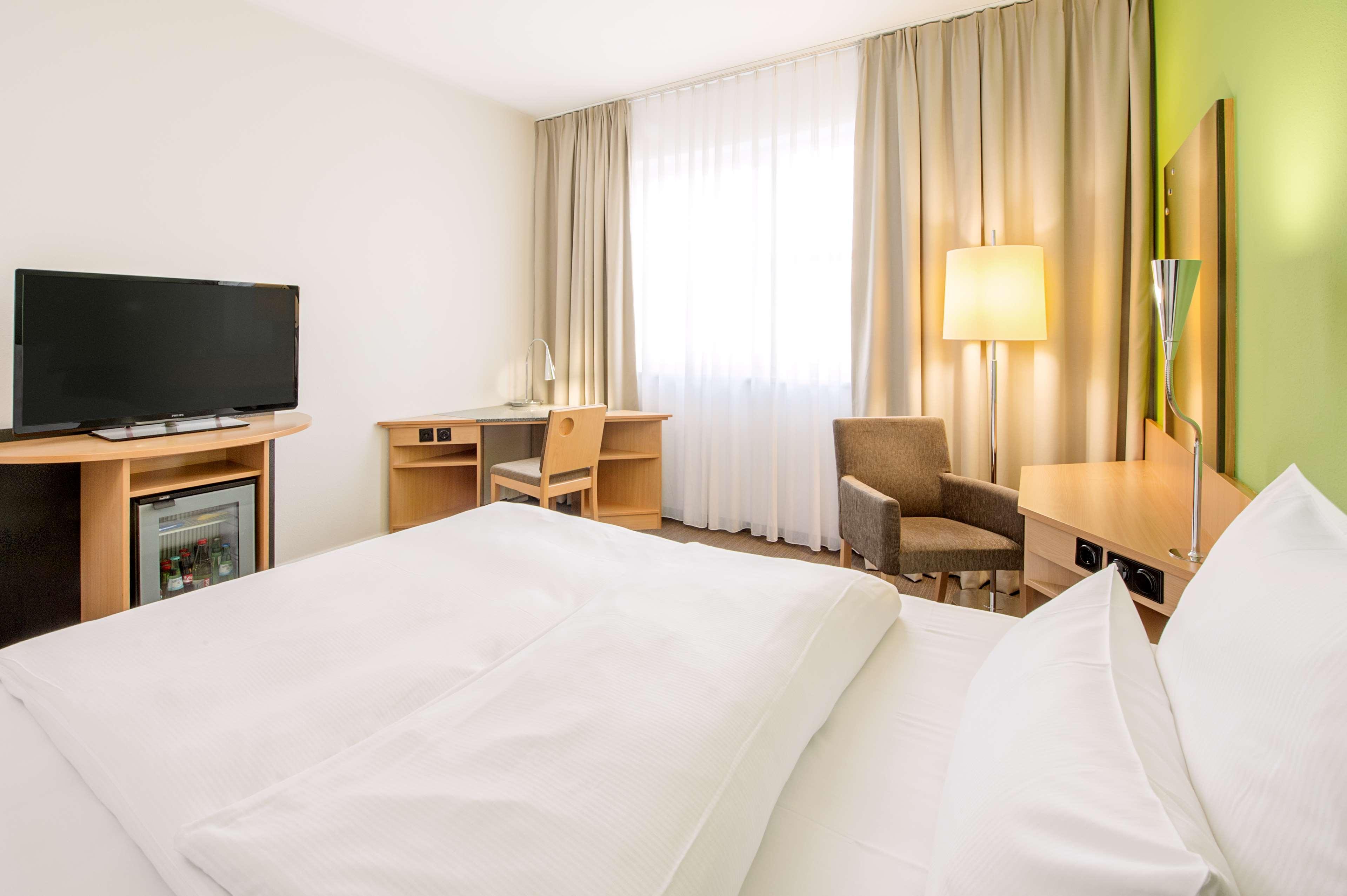 Nh Muenchen Messe Hotel Eksteriør billede
