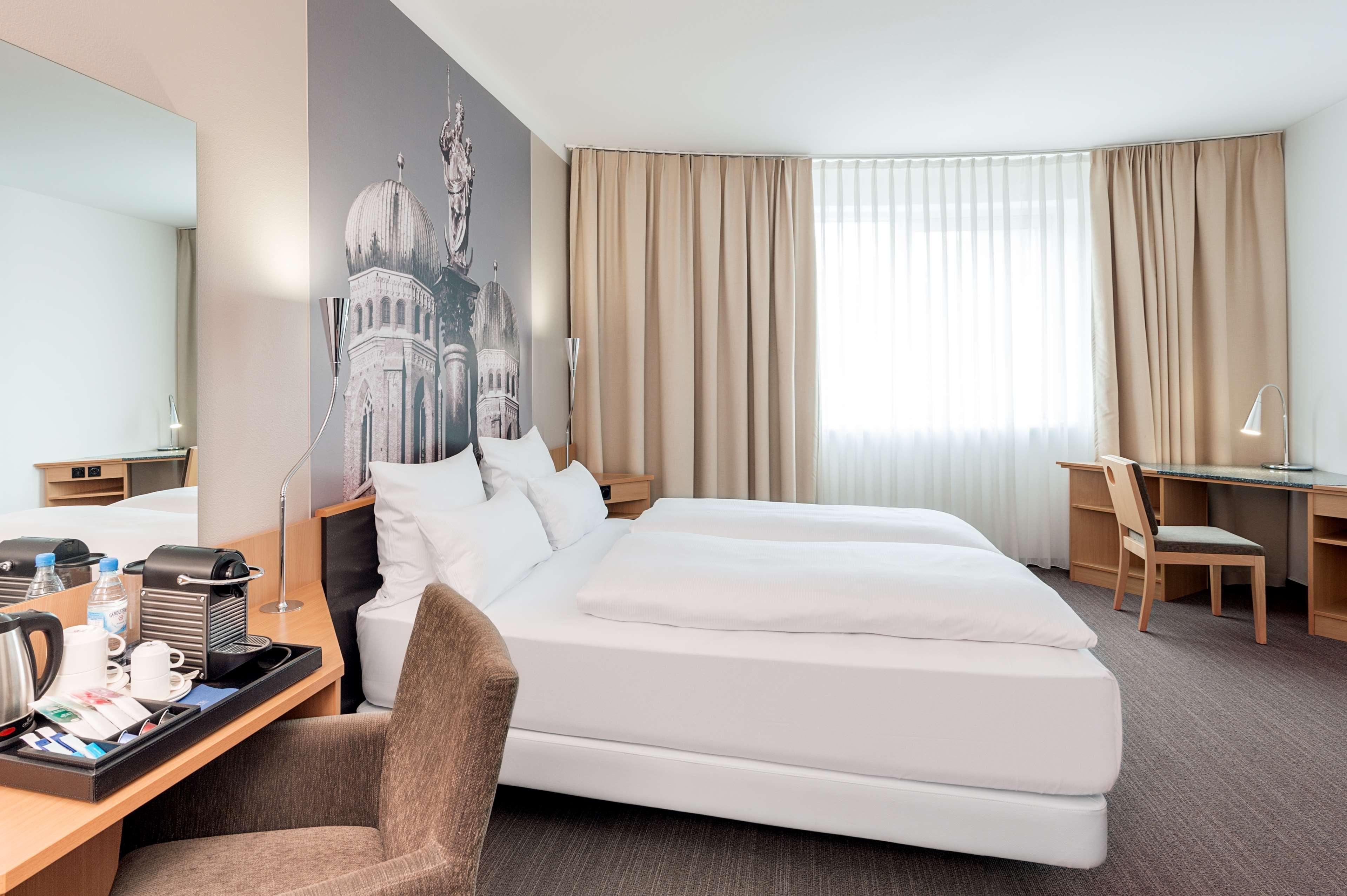 Nh Muenchen Messe Hotel Eksteriør billede
