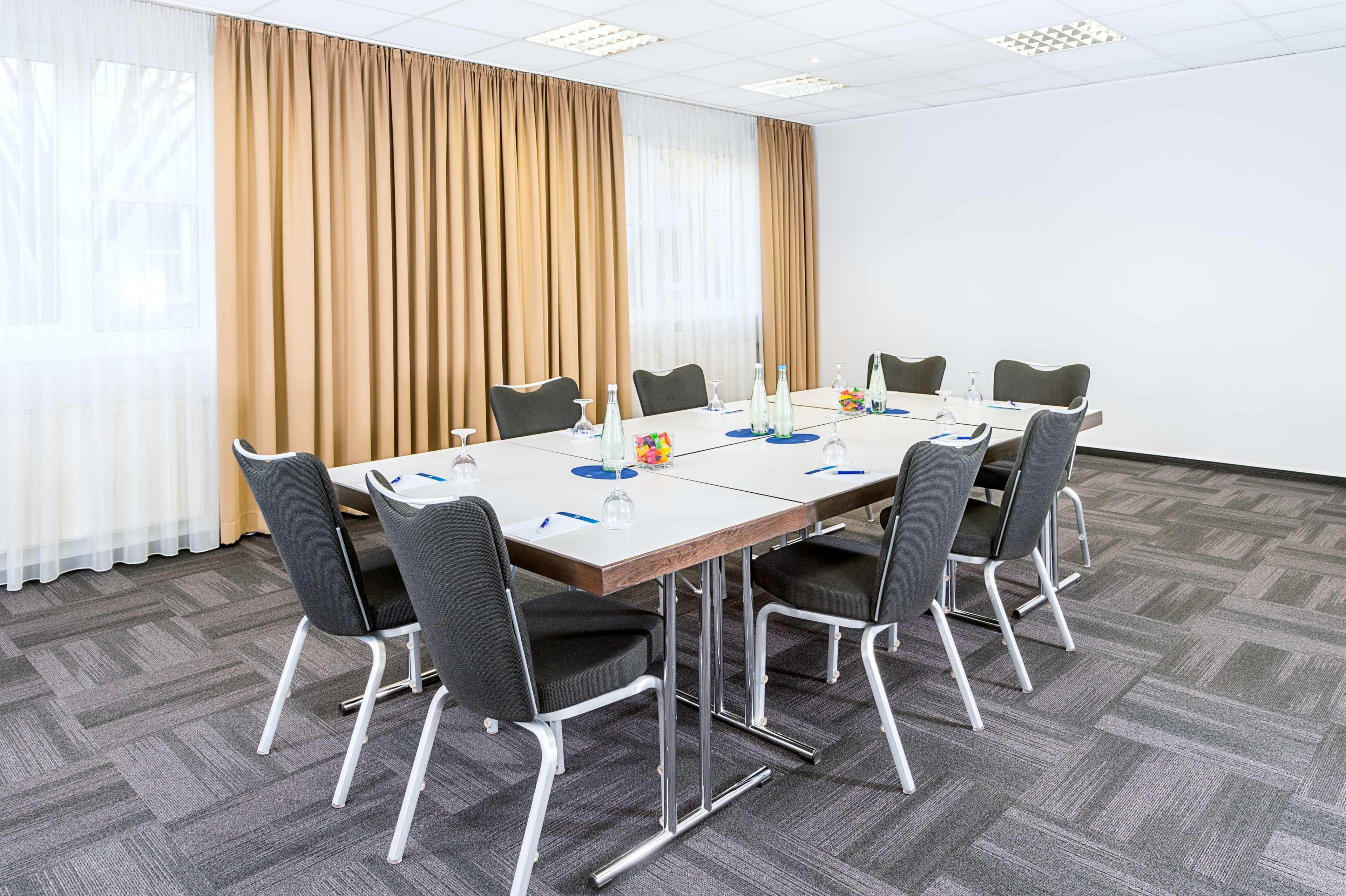 Nh Muenchen Messe Hotel Eksteriør billede